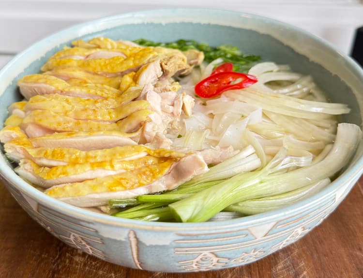 Vietnamese Chicken Pho | Phở Gà 🇻🇳🍜🐔🥢
